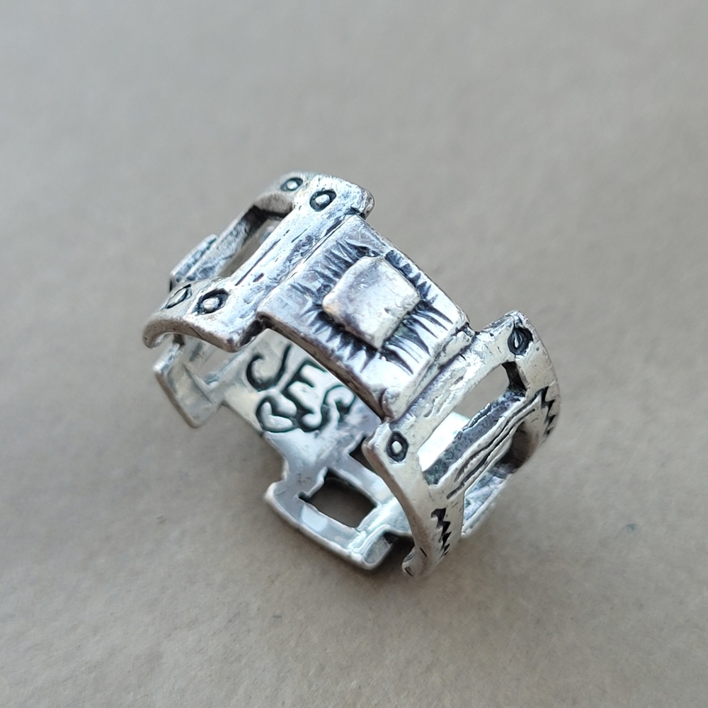 RARE Jes MaHarry Sterling Ring. Etched Band- Squares Size 7